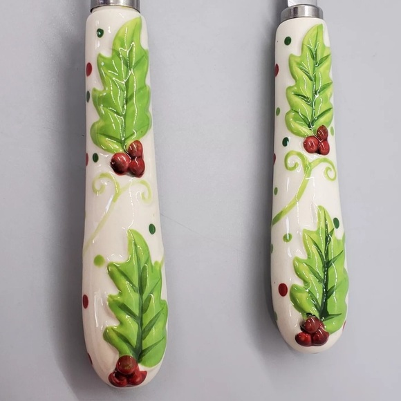 Temptations by Tara set of 2 Holly pattern whisk and slotted spoon set NWOT - Picture 2 of 3